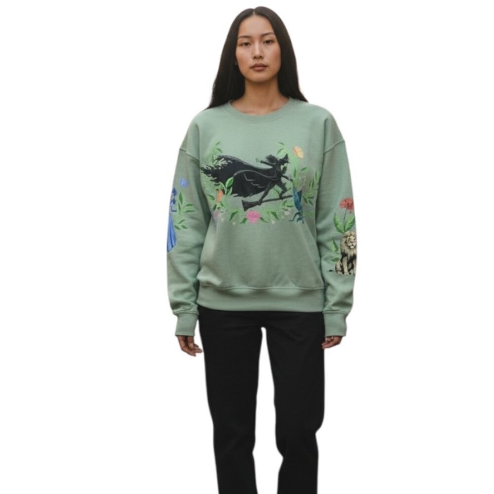 NWT Wicked Sweatshirt Universal Studios Medium Sweatshirt